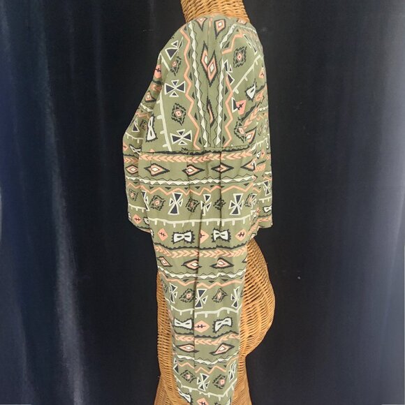 Vintage 1980s In2 Tribal button Up Long Sleeve Cropped Top with Shoulder Pads LG - Picture 6 of 12